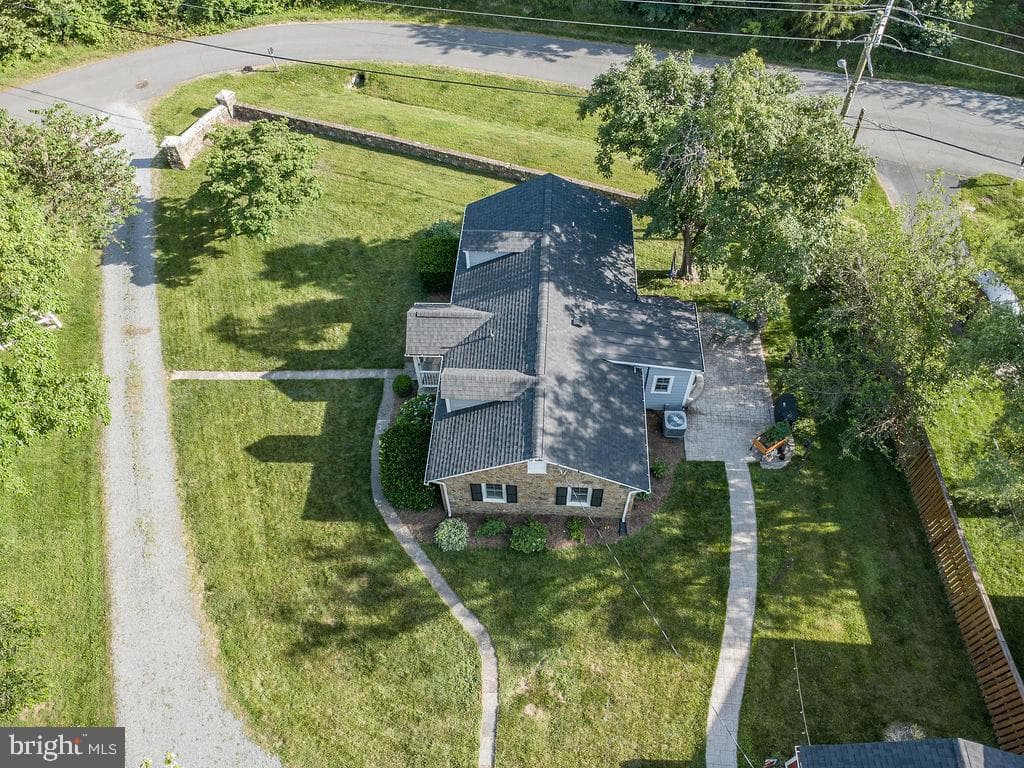 102 Phillips Court NW photo 60