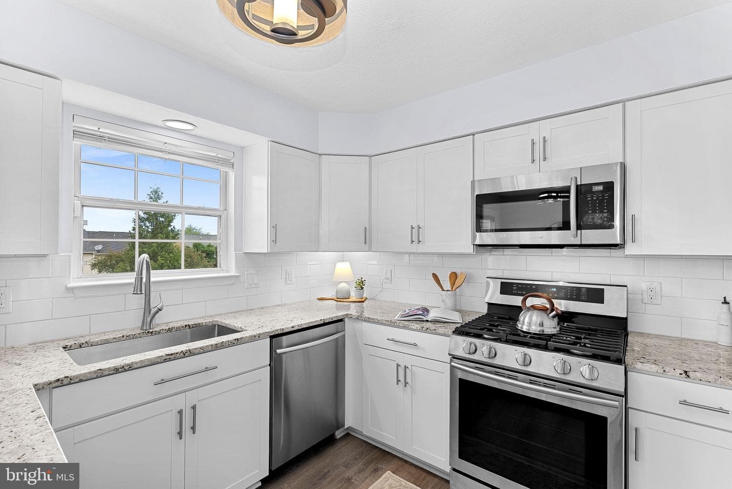 612 Tammy Terrace SE photo 22