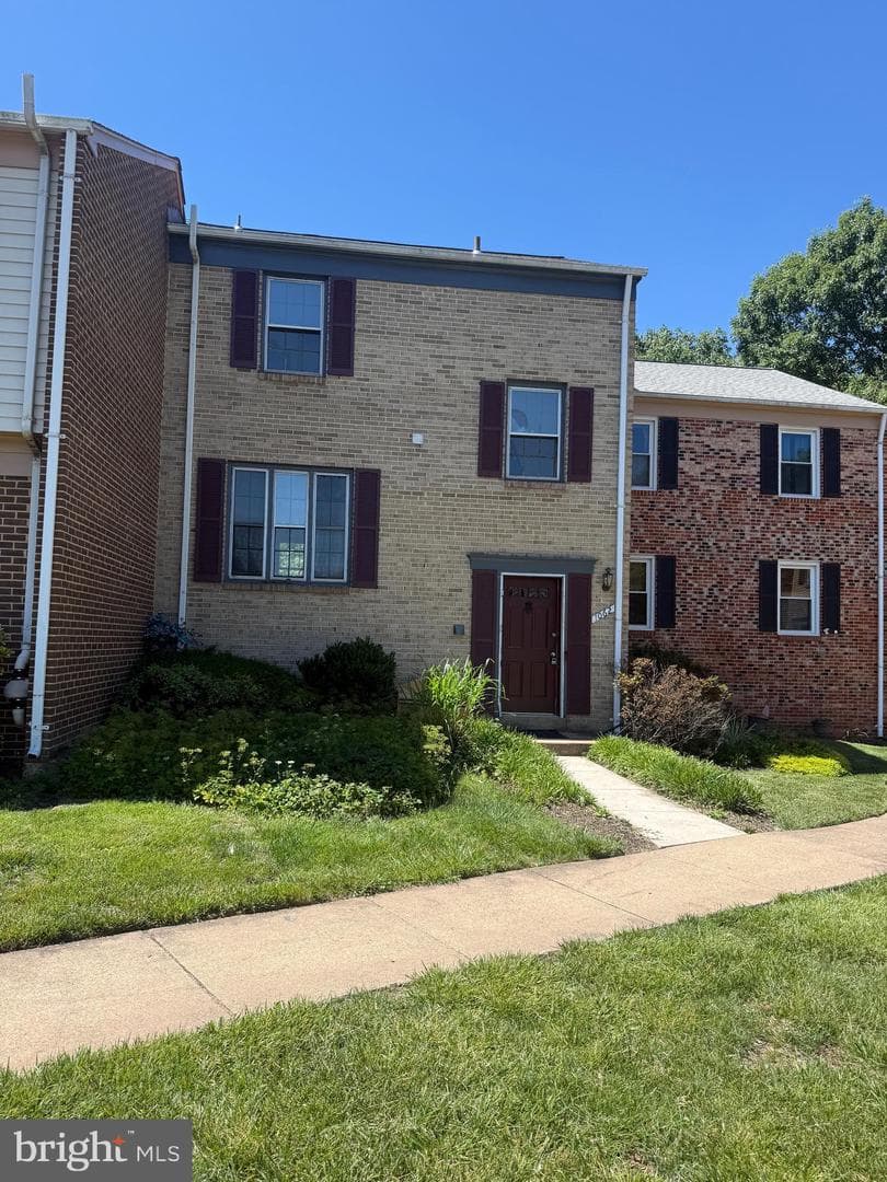 1062 Tottenham Ct, Sterling