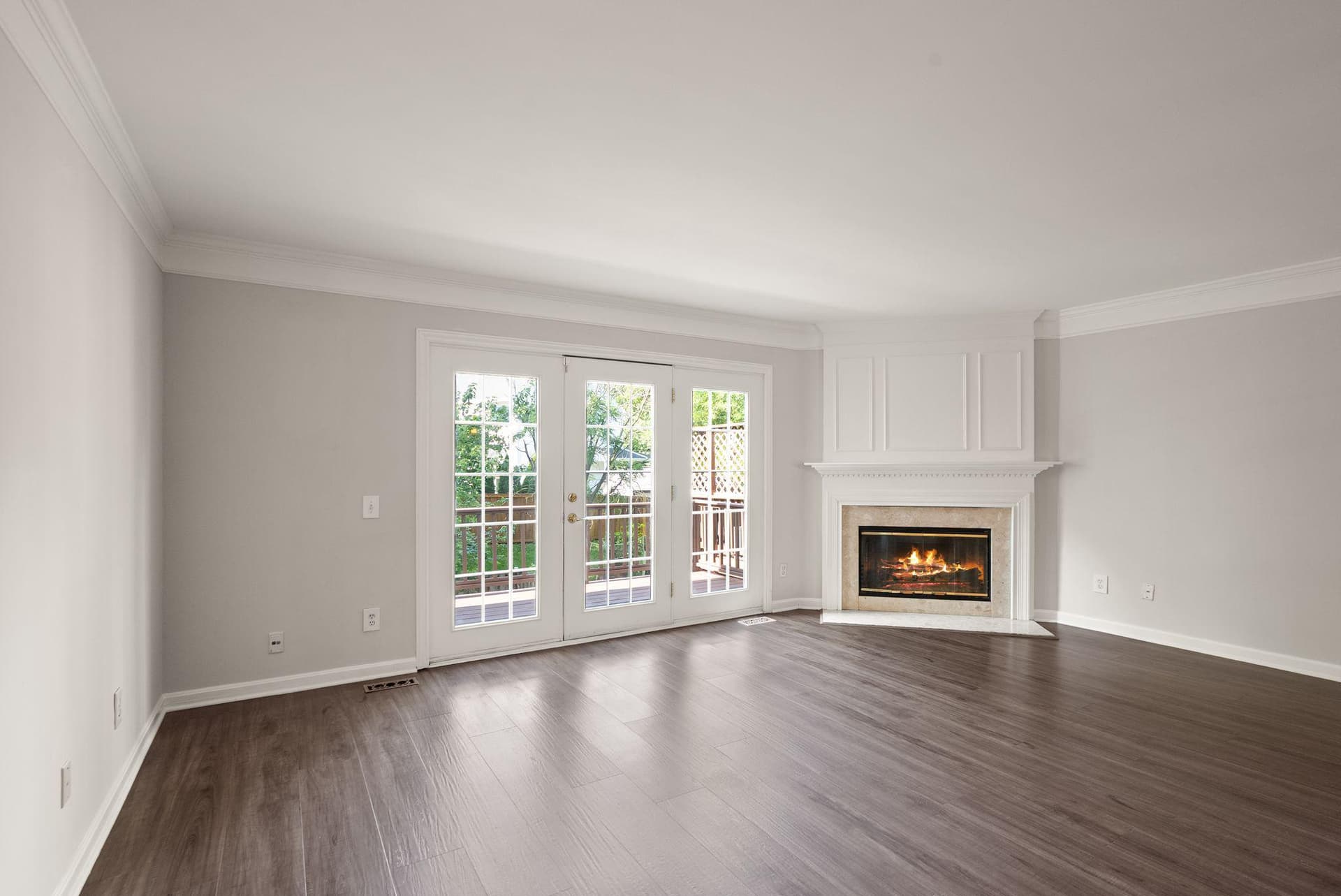 303 Barnfield Square NE photo 6