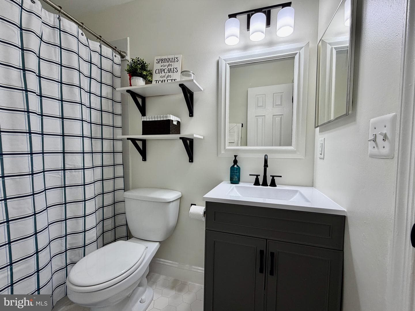 27 Lyndhurst Court photo 22