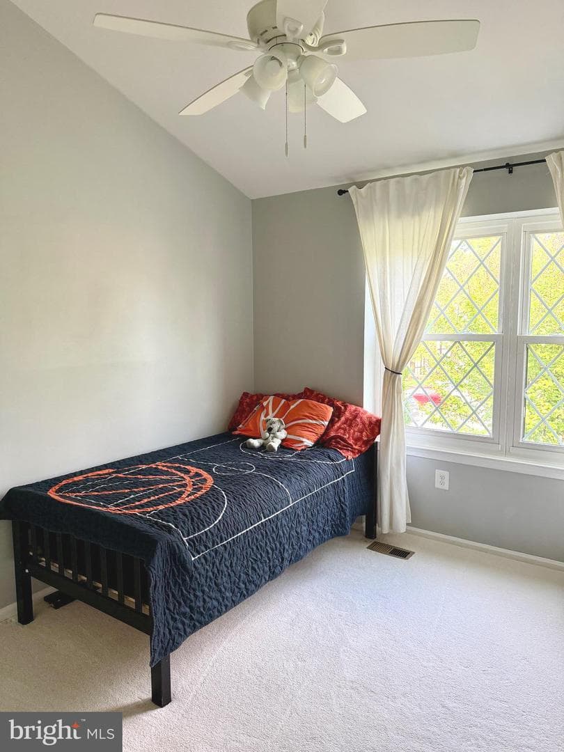 27 Lyndhurst Court photo 29