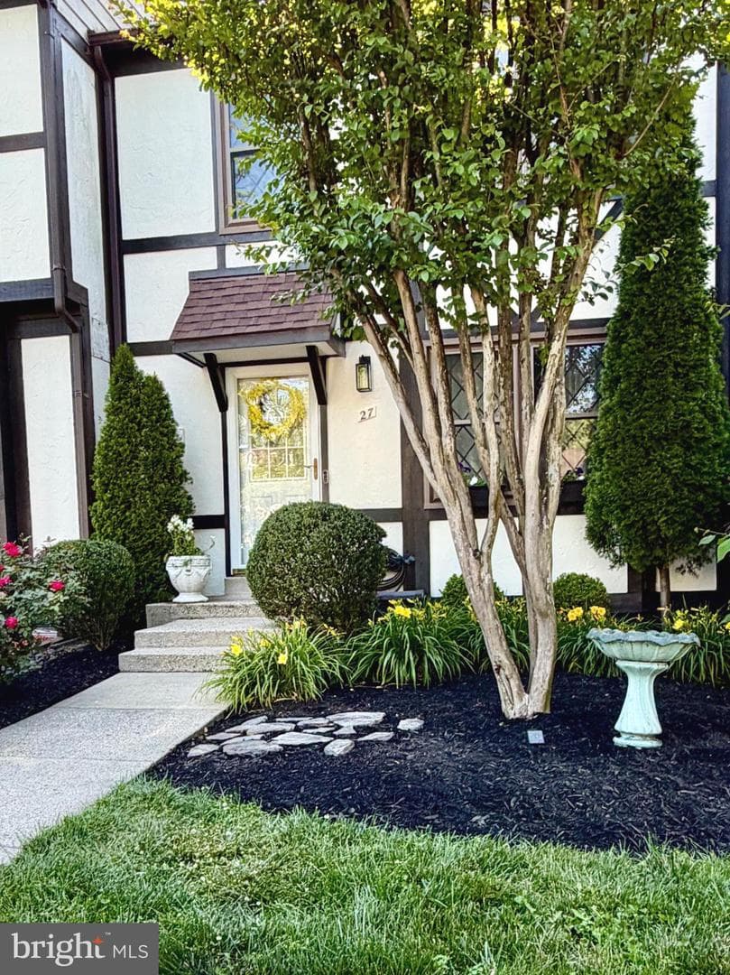 27 Lyndhurst Court photo 3