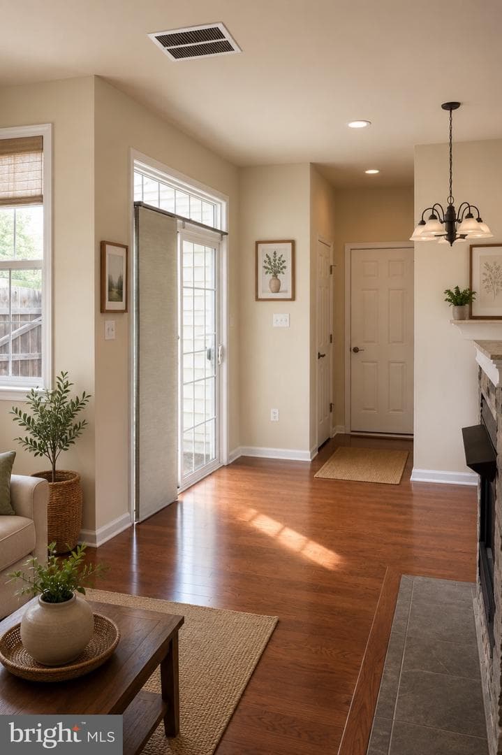 19400 Front Street, Leesburg