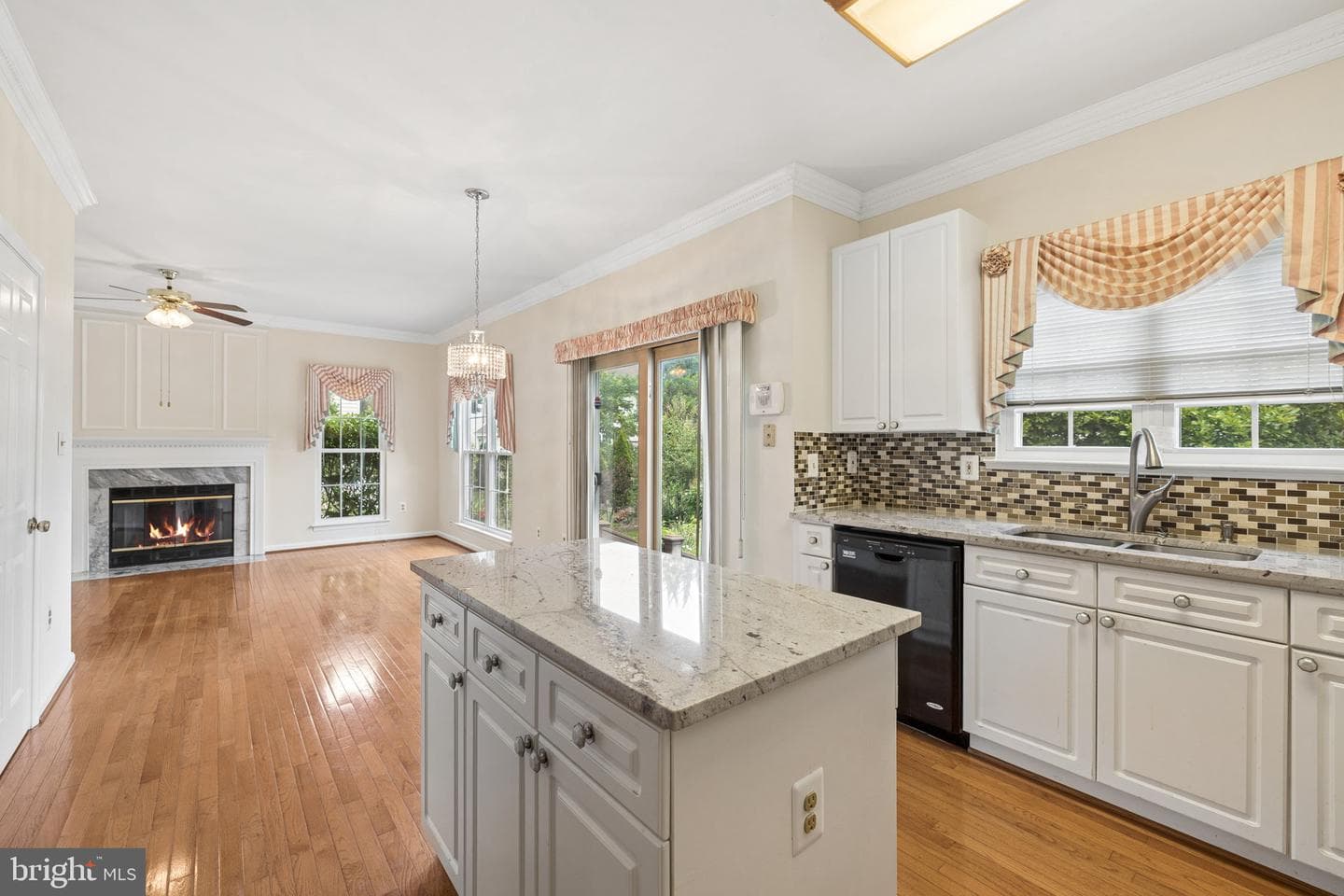 46557 Hollymead Place photo 10
