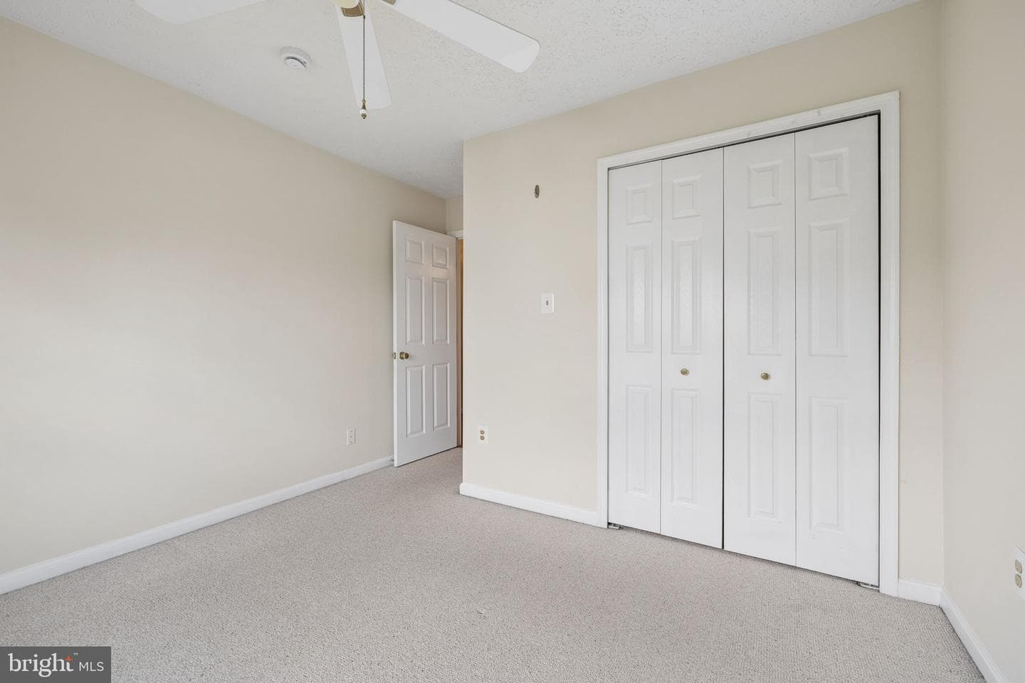 46557 Hollymead Place photo 26