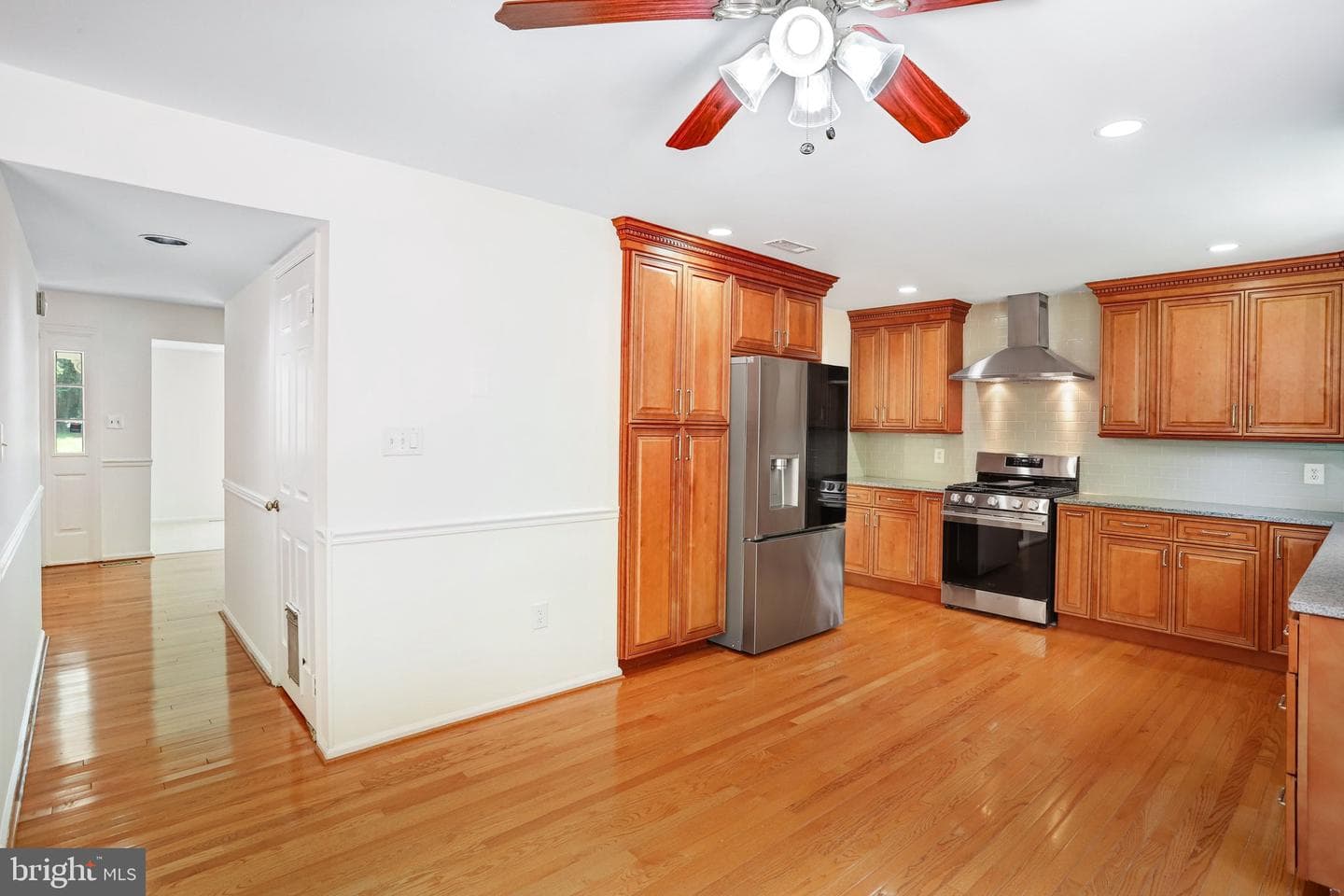 124 Environs Road photo 10