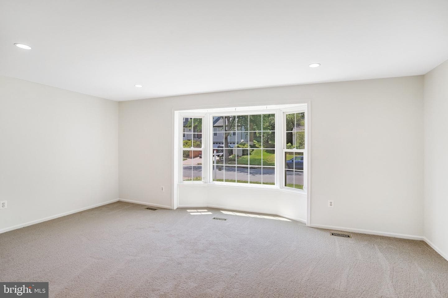124 Environs Road photo 24