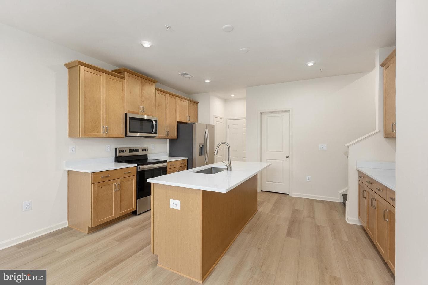 20878 Murry Falls Terrace photo 10
