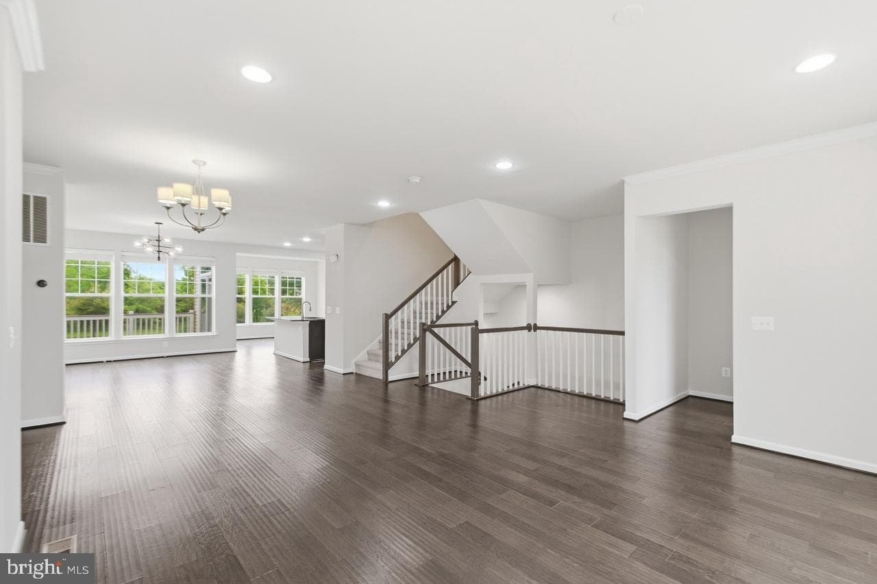 25288 Arrowroot Terrace photo 10