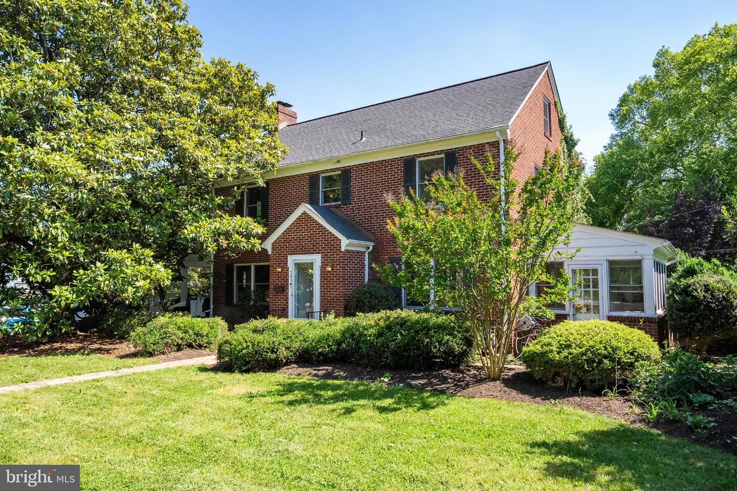 241 Edwards Ferry Road NE, Leesburg