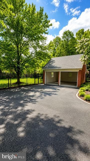 241 Edwards Ferry Road NE photo 36