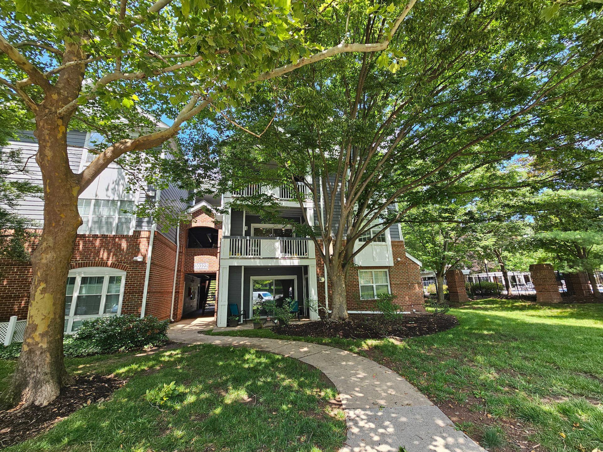 20322 Beechwood Ter # 301, Ashburn