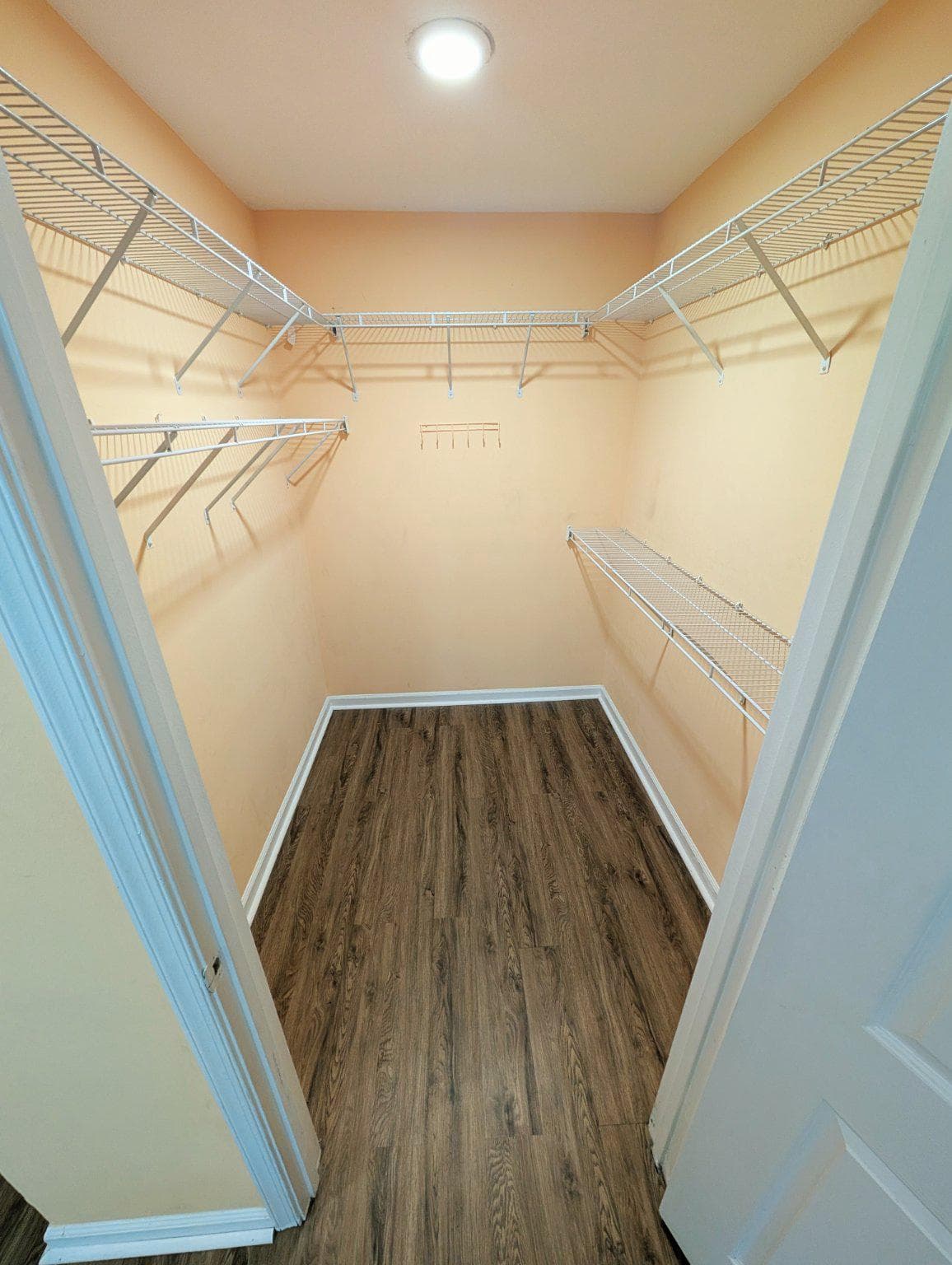 20322 Beechwood Terrace #301 photo 13