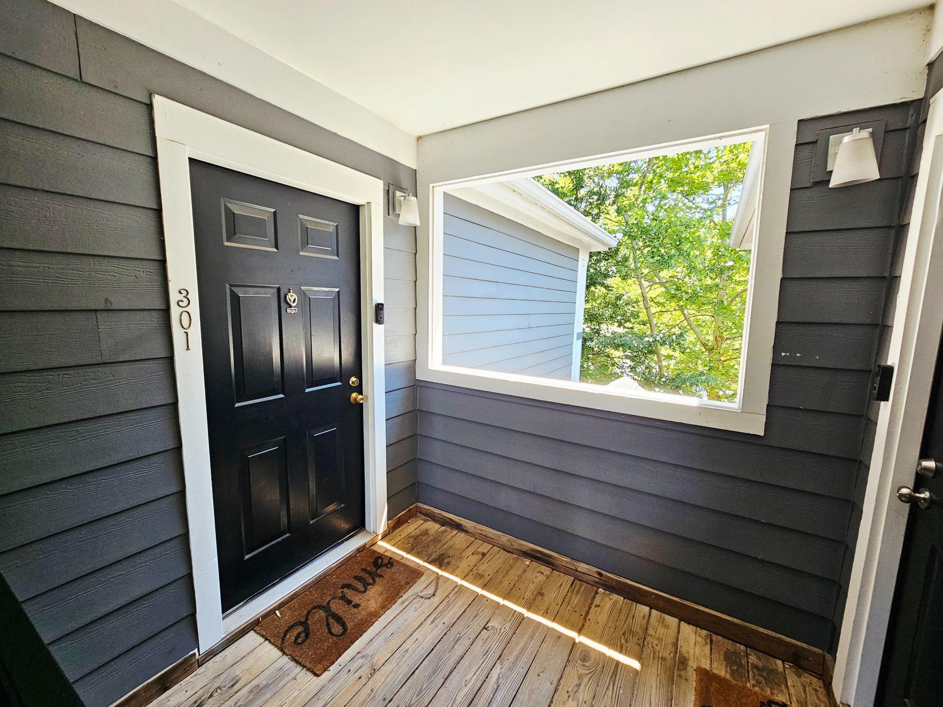 20322 Beechwood Terrace #301 photo 3