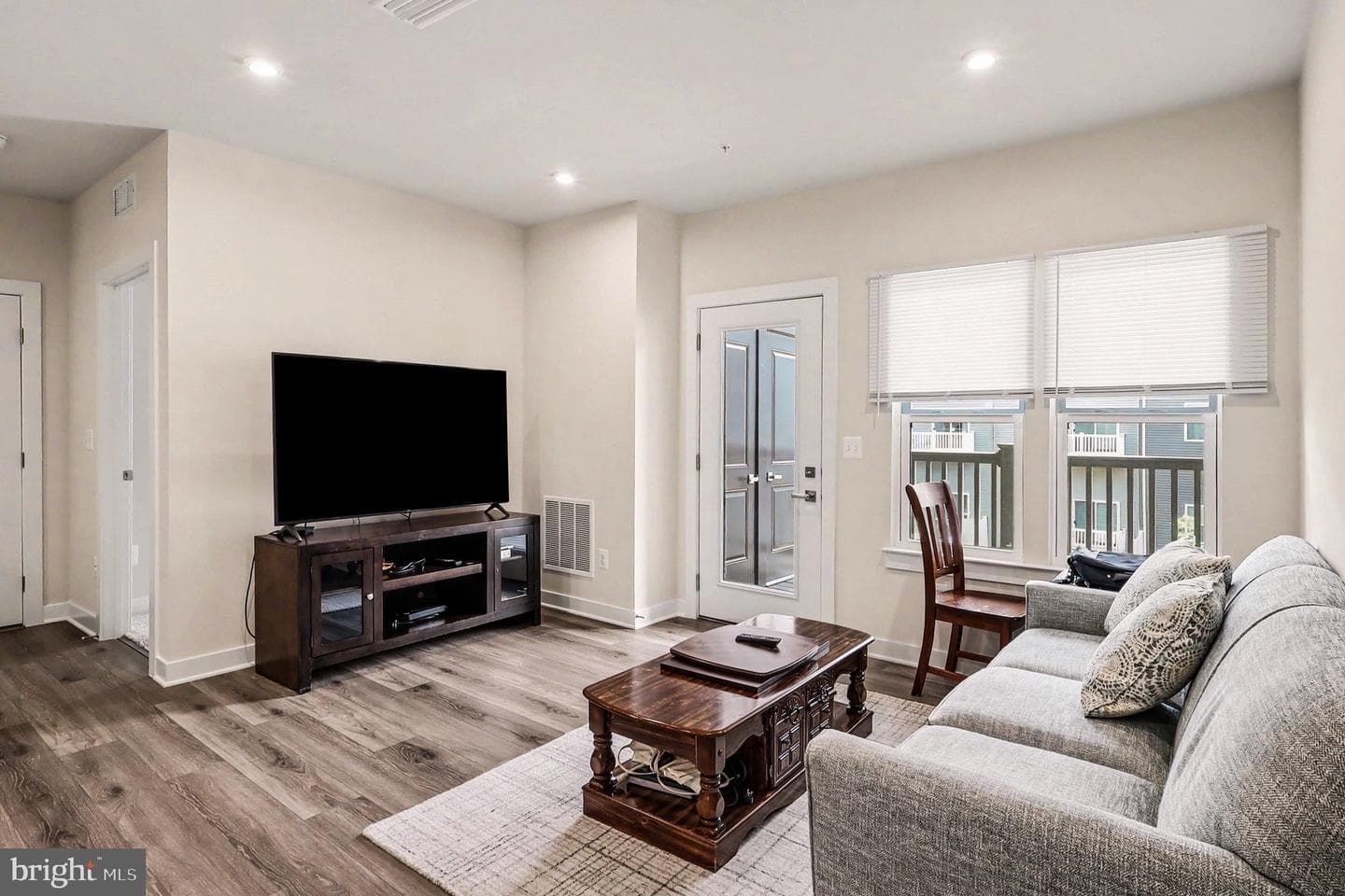 21460 Mount Sterling Terrace #303 photo 7