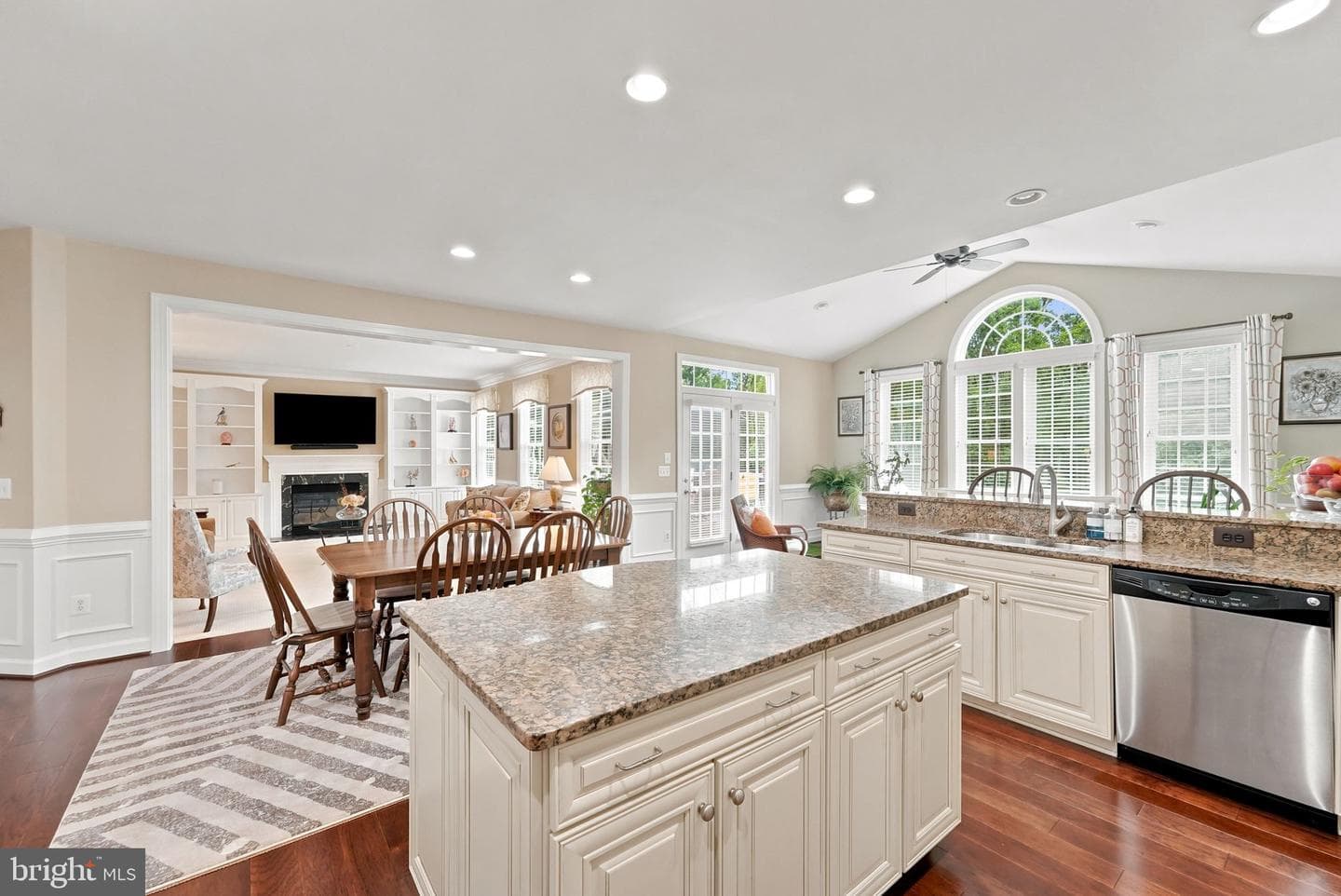 41526 Bostonian Place photo 28
