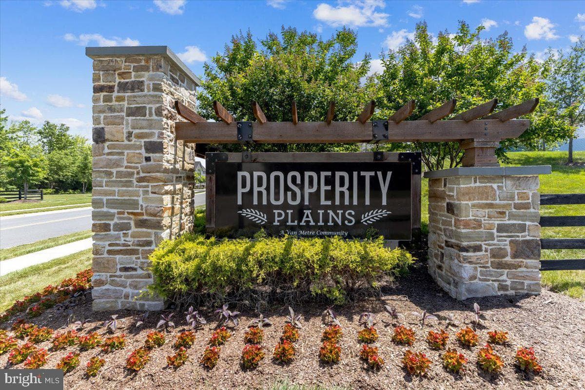 25467 Byrnes Crossing Drive, Chantilly
