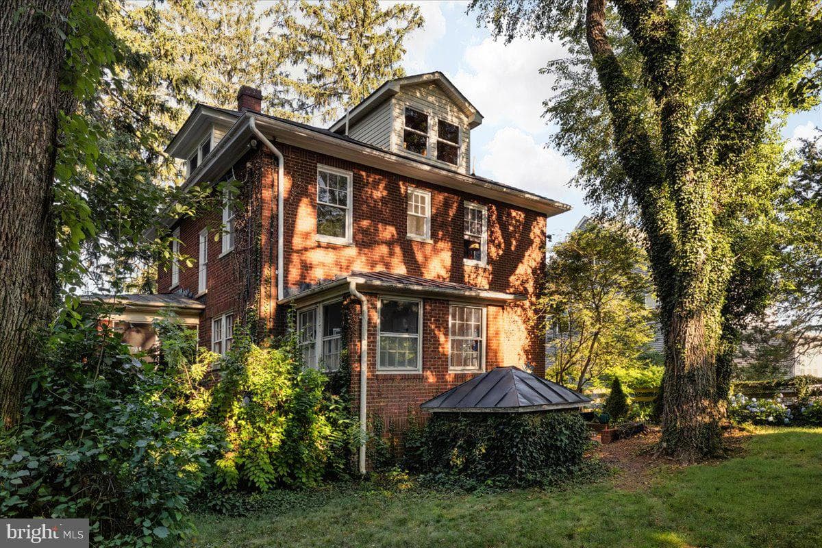 715 Valley View Avenue SW photo 39