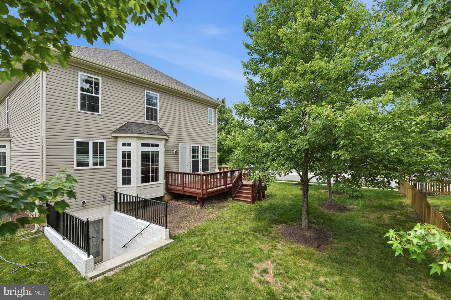 42022 Zircon Drive photo 2