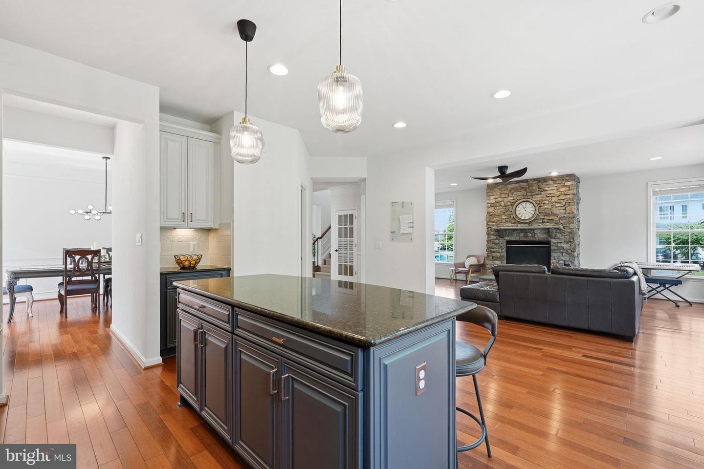42022 Zircon Drive photo 8