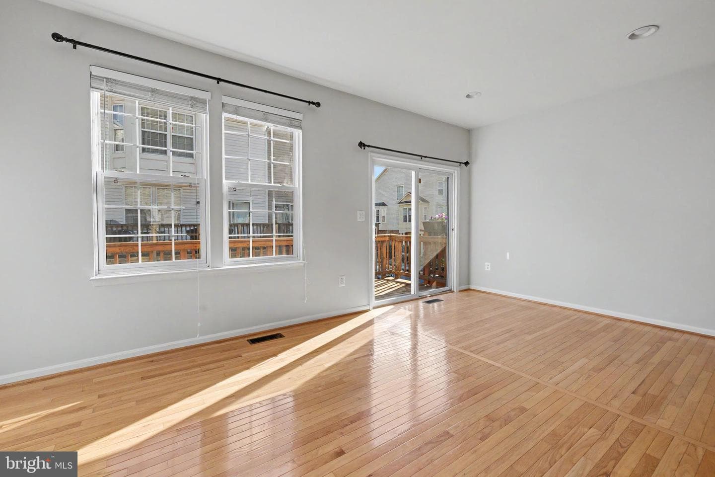 46202 Walpole Terrace photo 17
