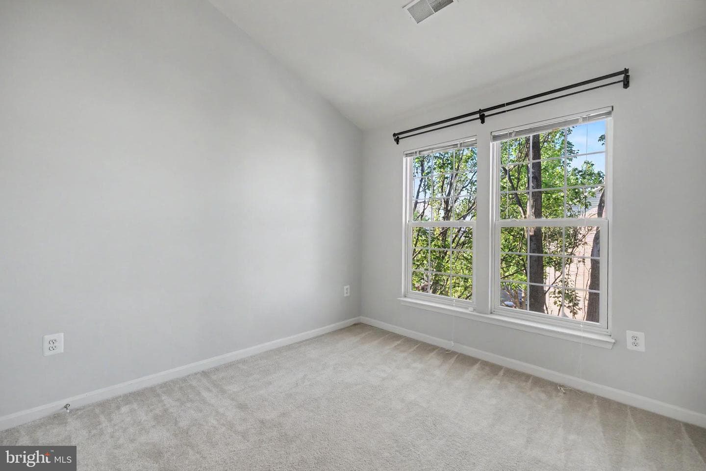 46202 Walpole Terrace photo 22