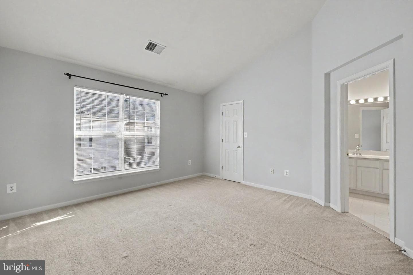 46202 Walpole Terrace photo 28