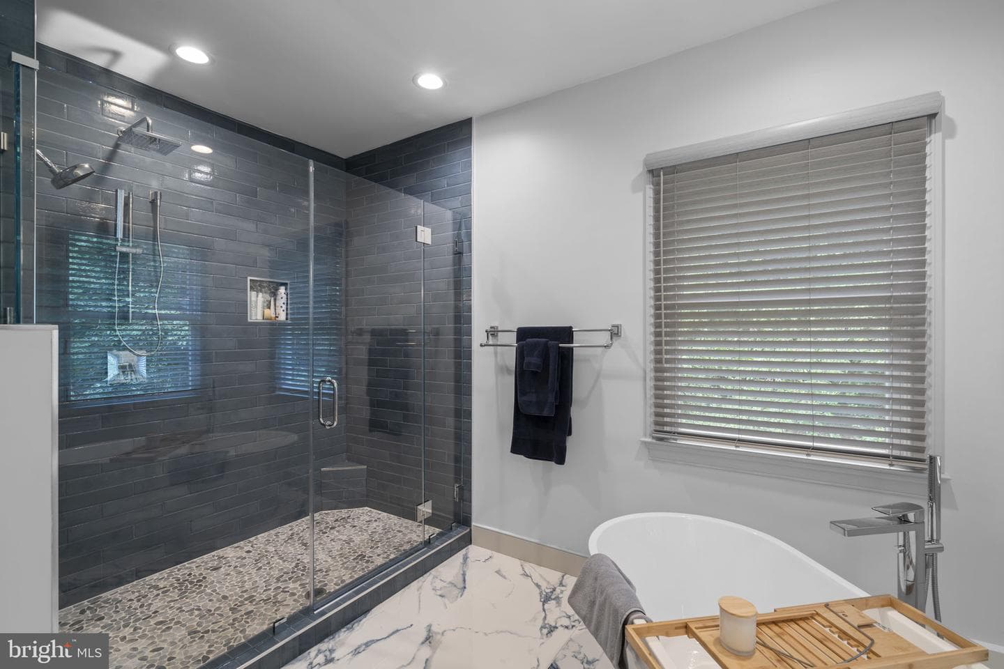 18429 Woodburn Road photo 38