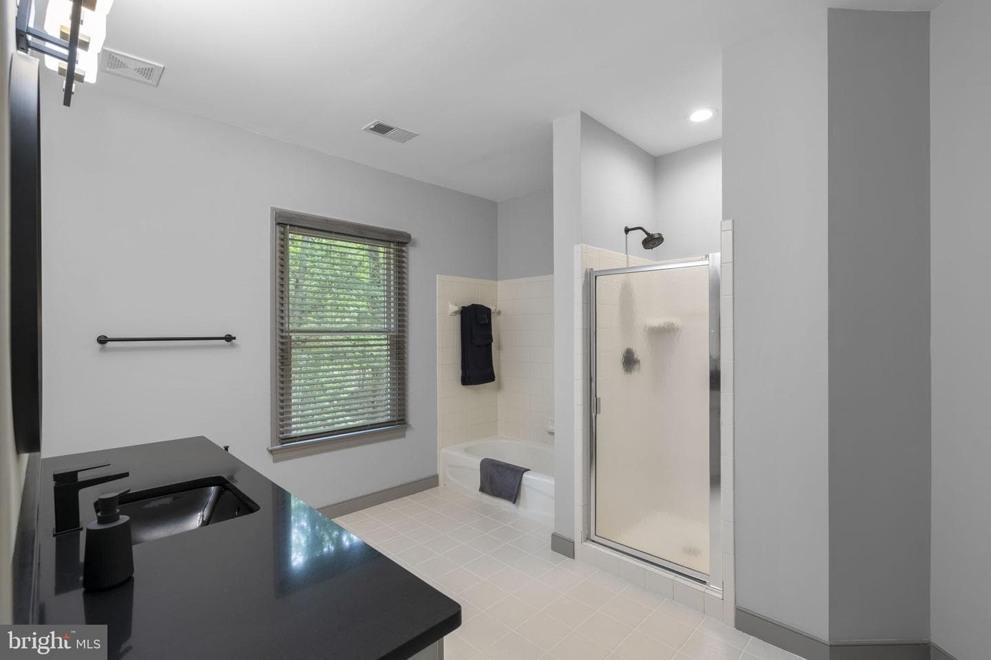 18429 Woodburn Road photo 42