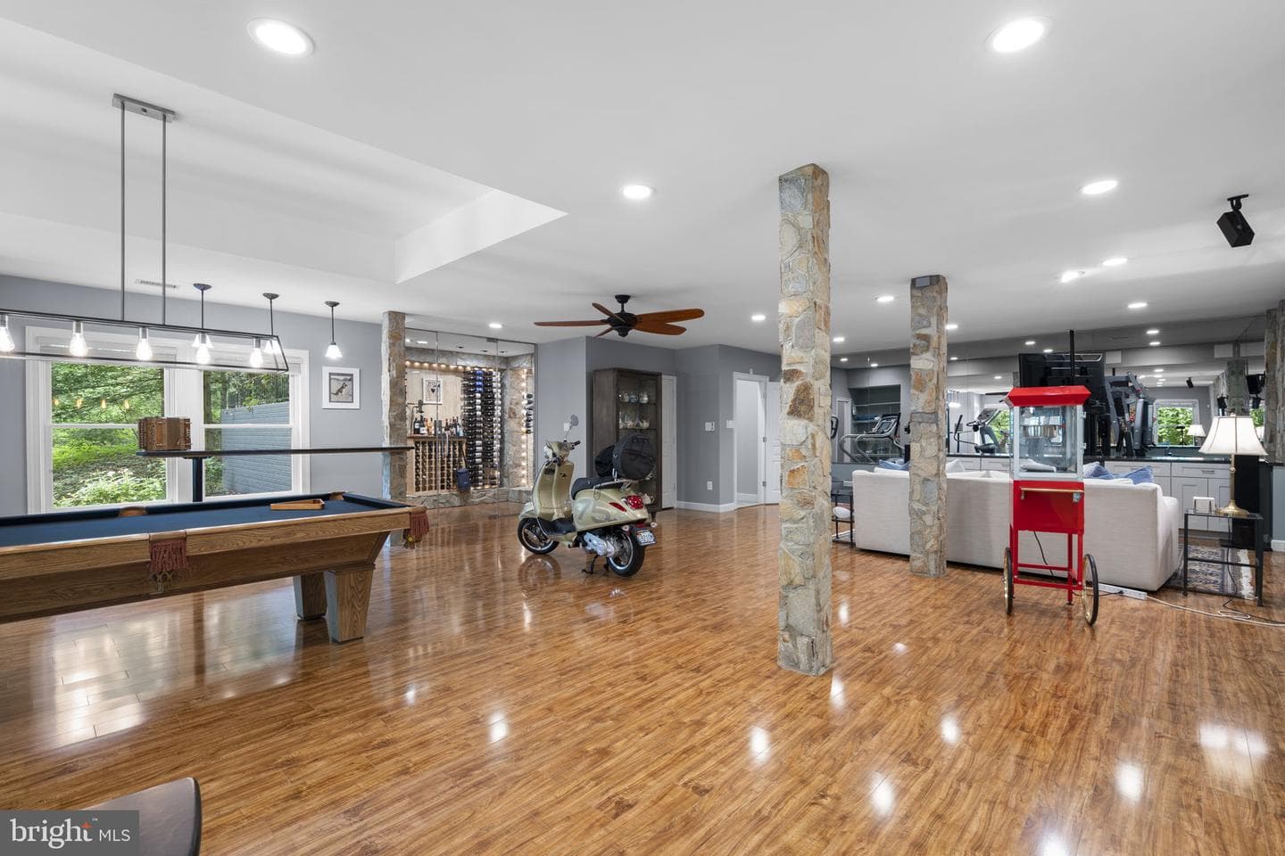 18429 Woodburn Road photo 53