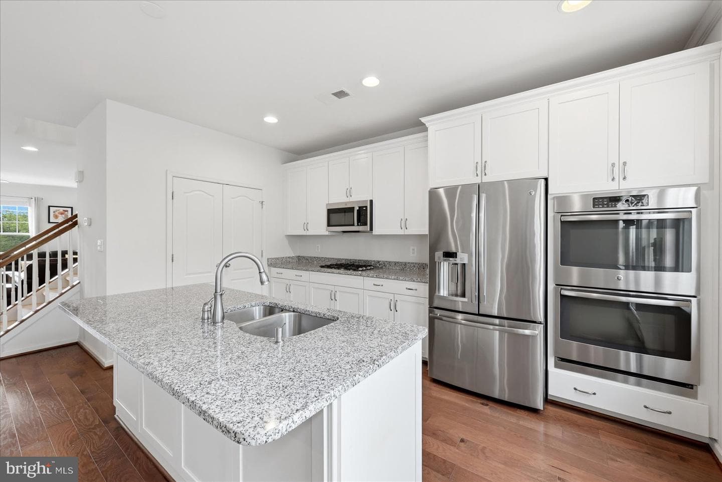 24735 Gracehill Terrace photo 6