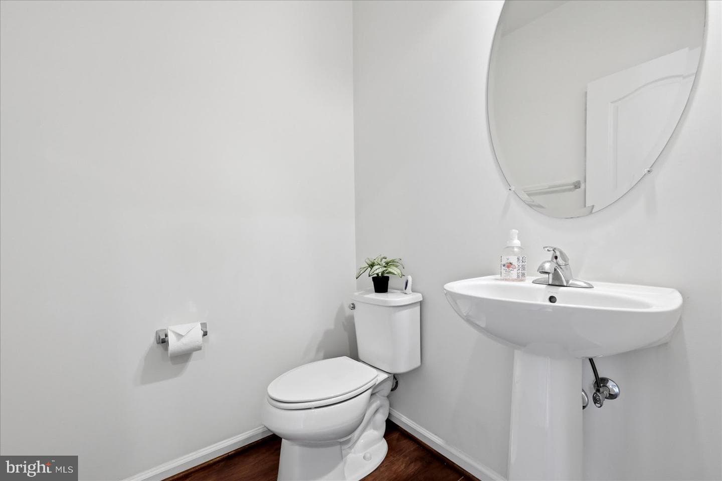 24735 Gracehill Terrace photo 9