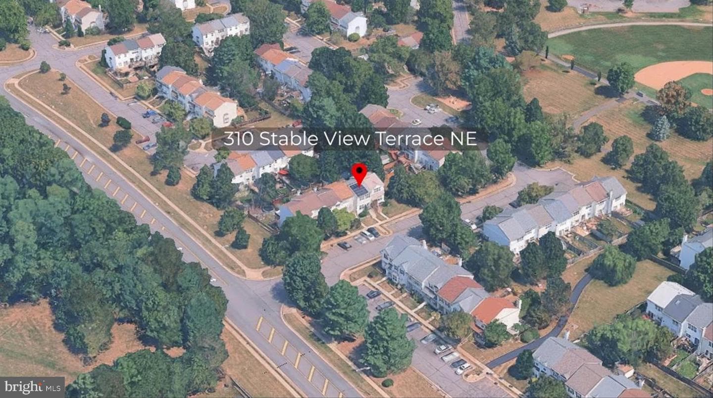 310 Stable View Terrace NE photo 4