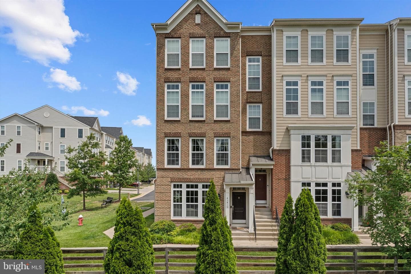 43419 Town Gate Square, Chantilly
