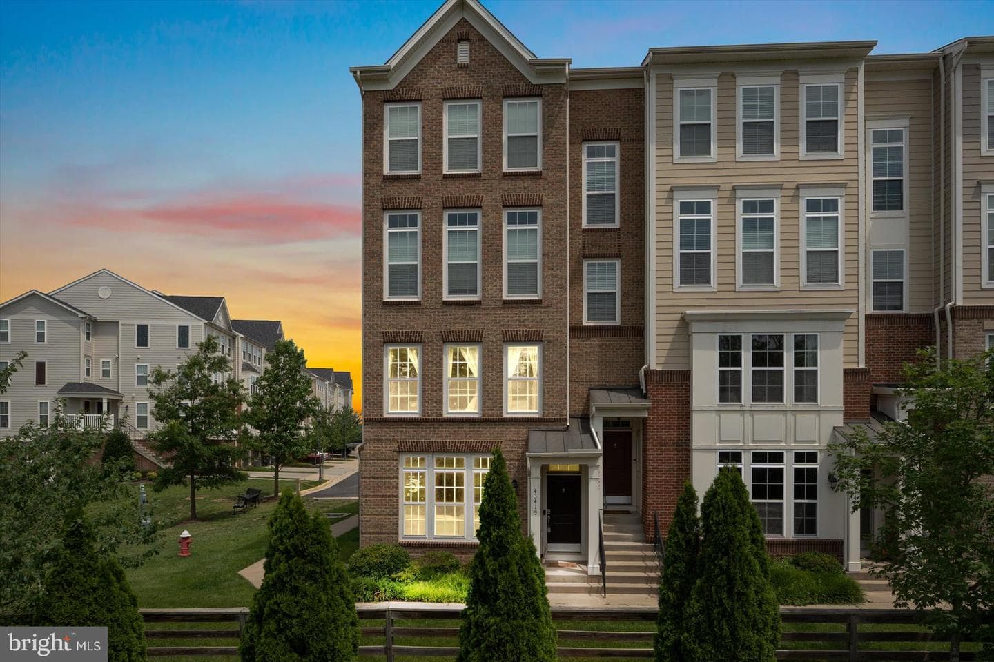 43419 Town Gate Square, Chantilly