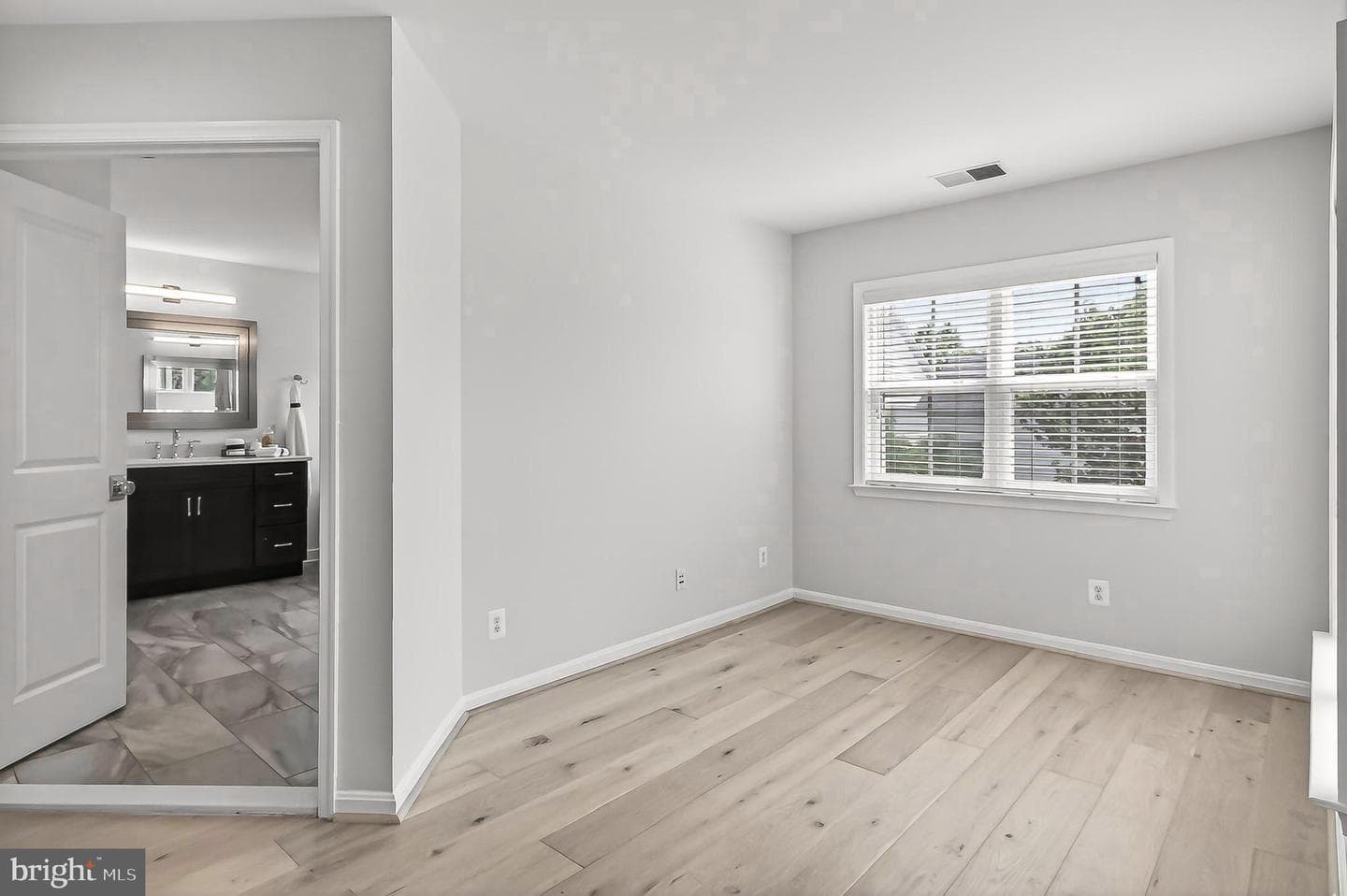 22810 Courtland Park Drive photo 39
