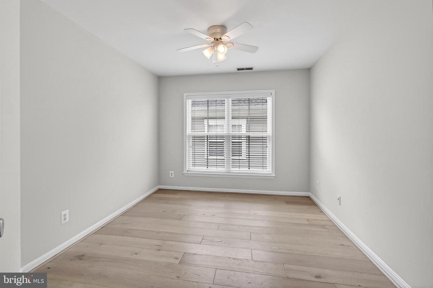 22810 Courtland Park Drive photo 47