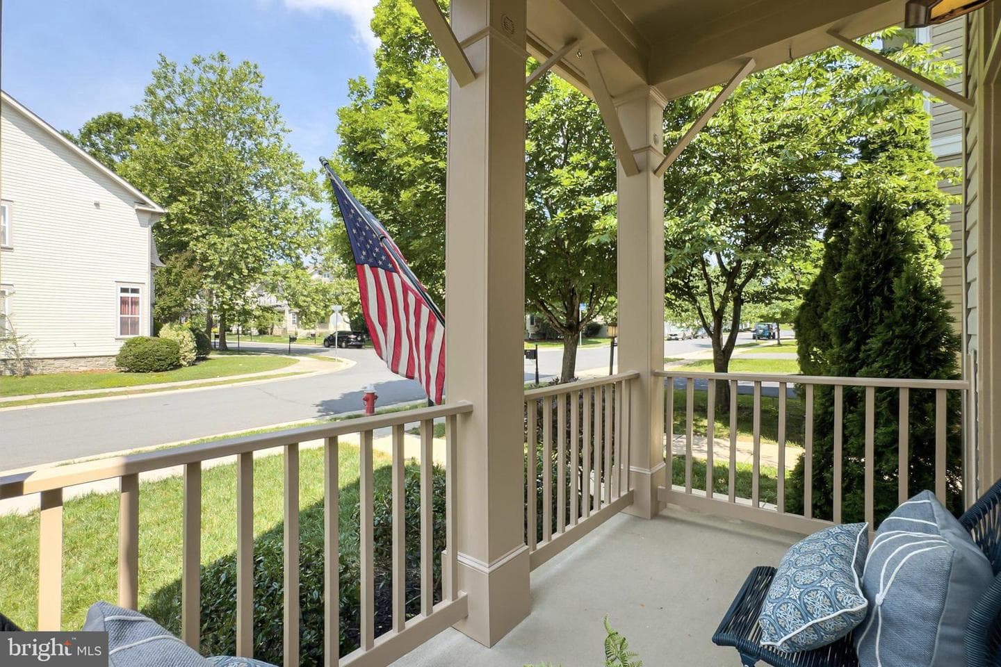 22810 Courtland Park Drive photo 8