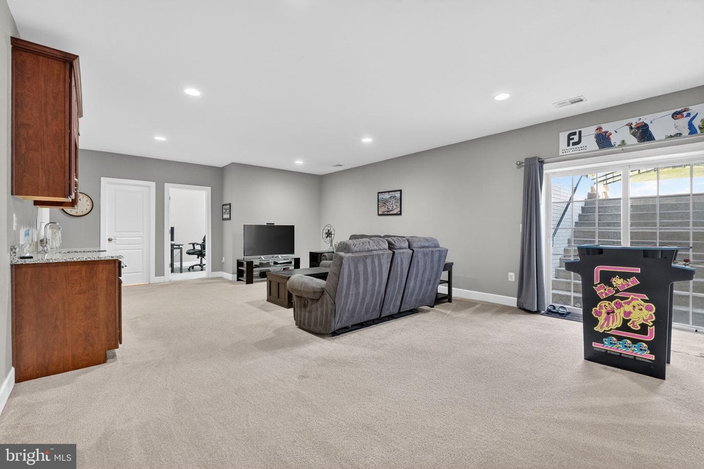 15631 Avebury Manor Place photo 38