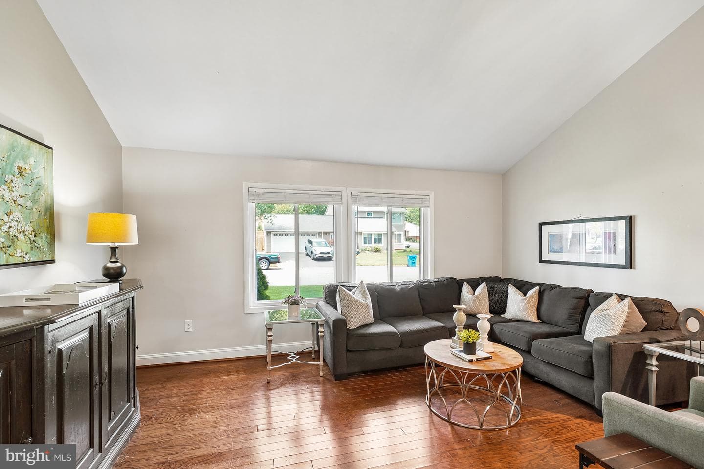 212 W Meadowland Lane W photo 9