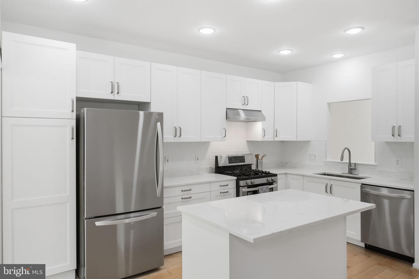 45602 Iron Horse Terrace photo 10