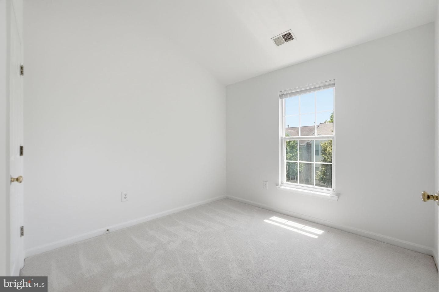 45602 Iron Horse Terrace photo 32