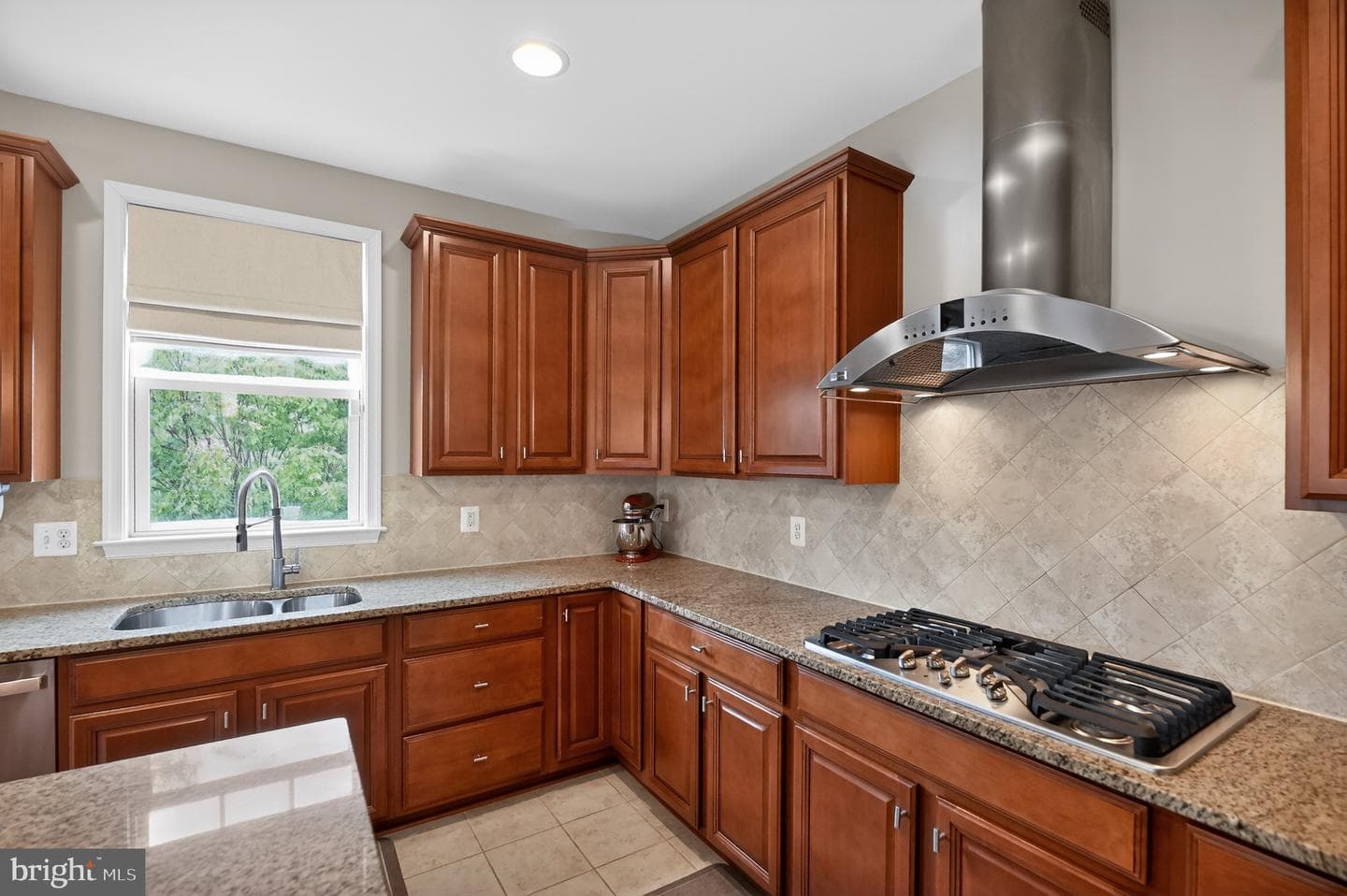 24713 Capecastle Terrace photo 13