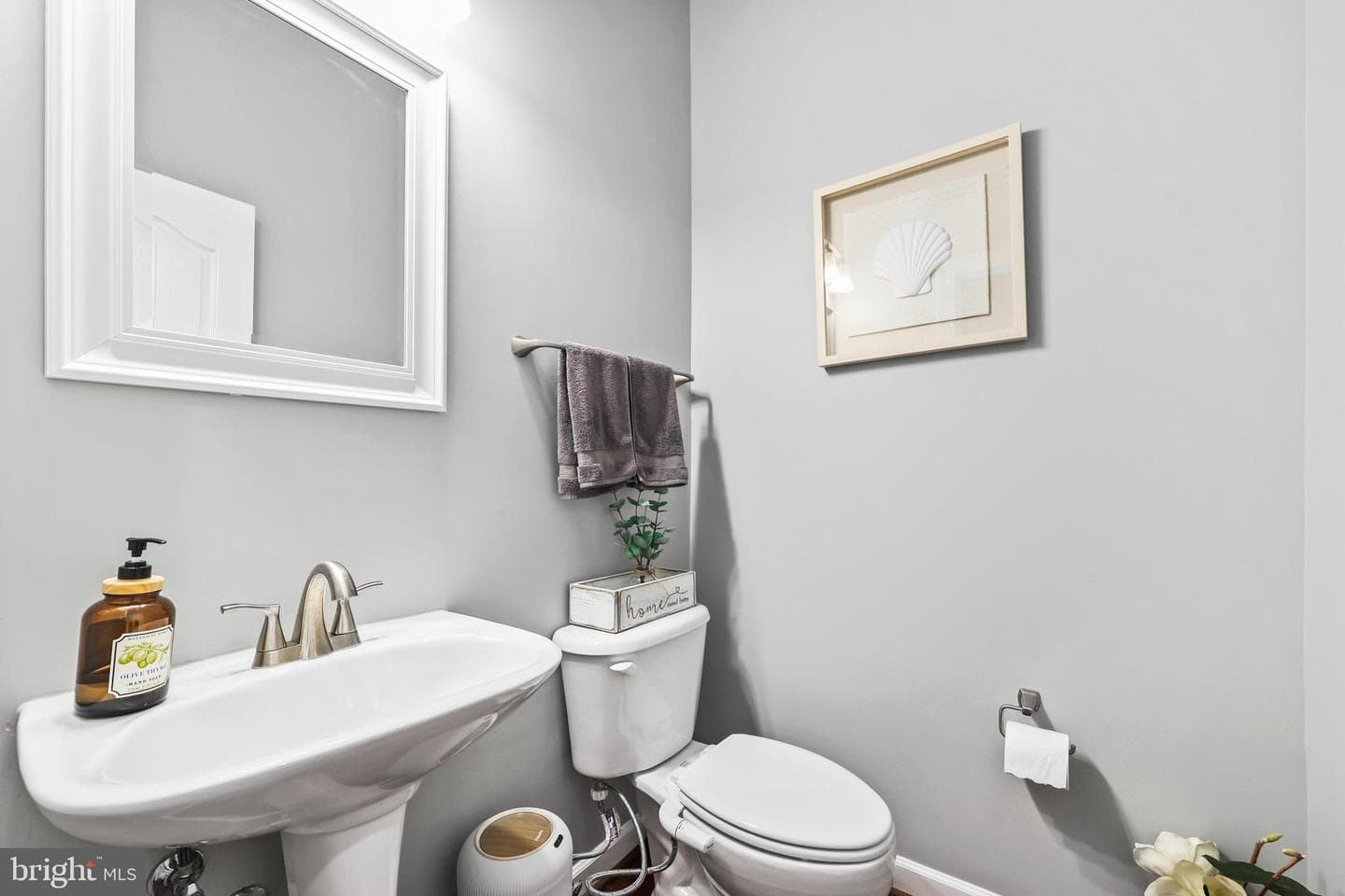 19206 Chartier Drive photo 11