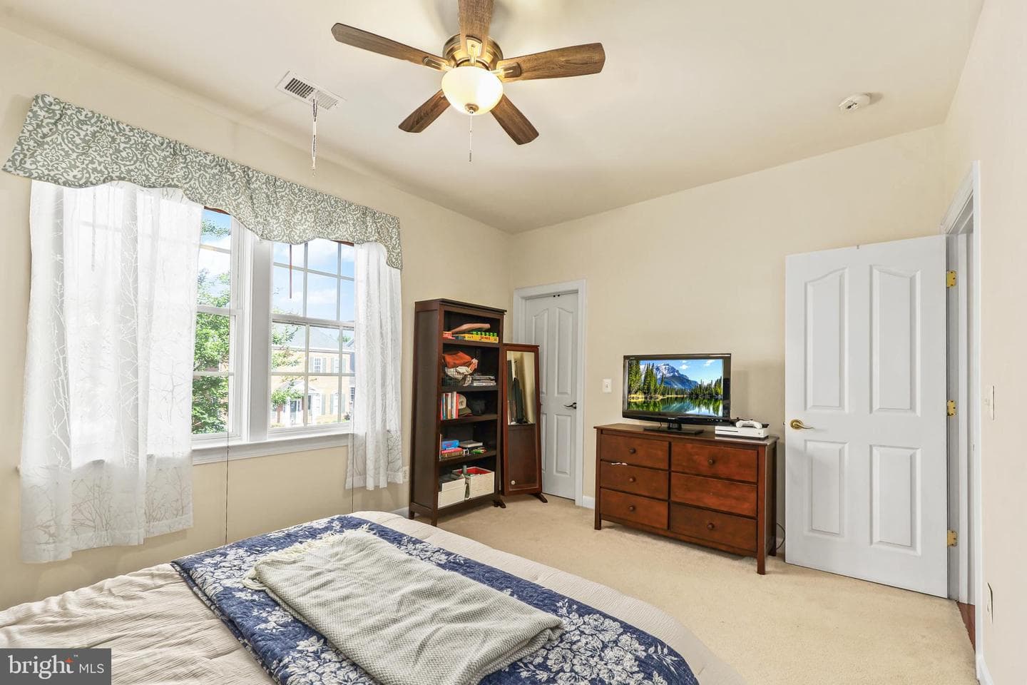 19206 Chartier Drive photo 22