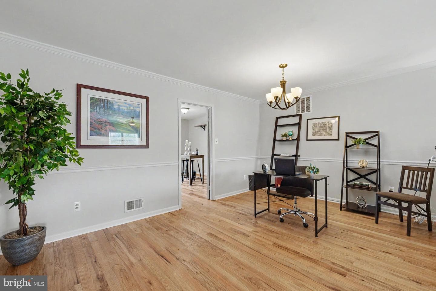 21060 Gladstone Drive photo 15