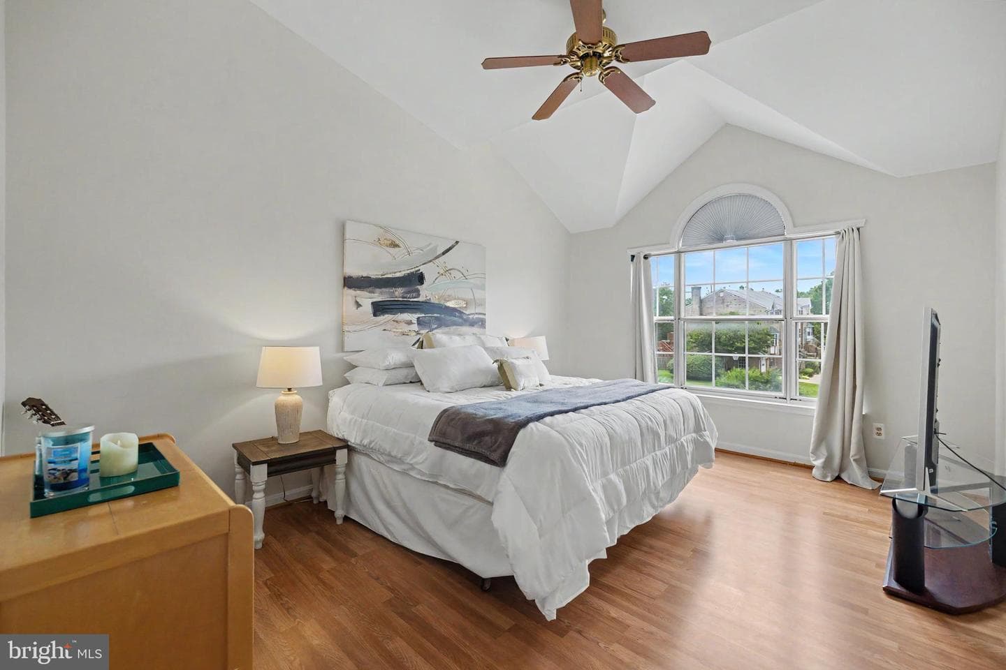 21060 Gladstone Drive photo 20