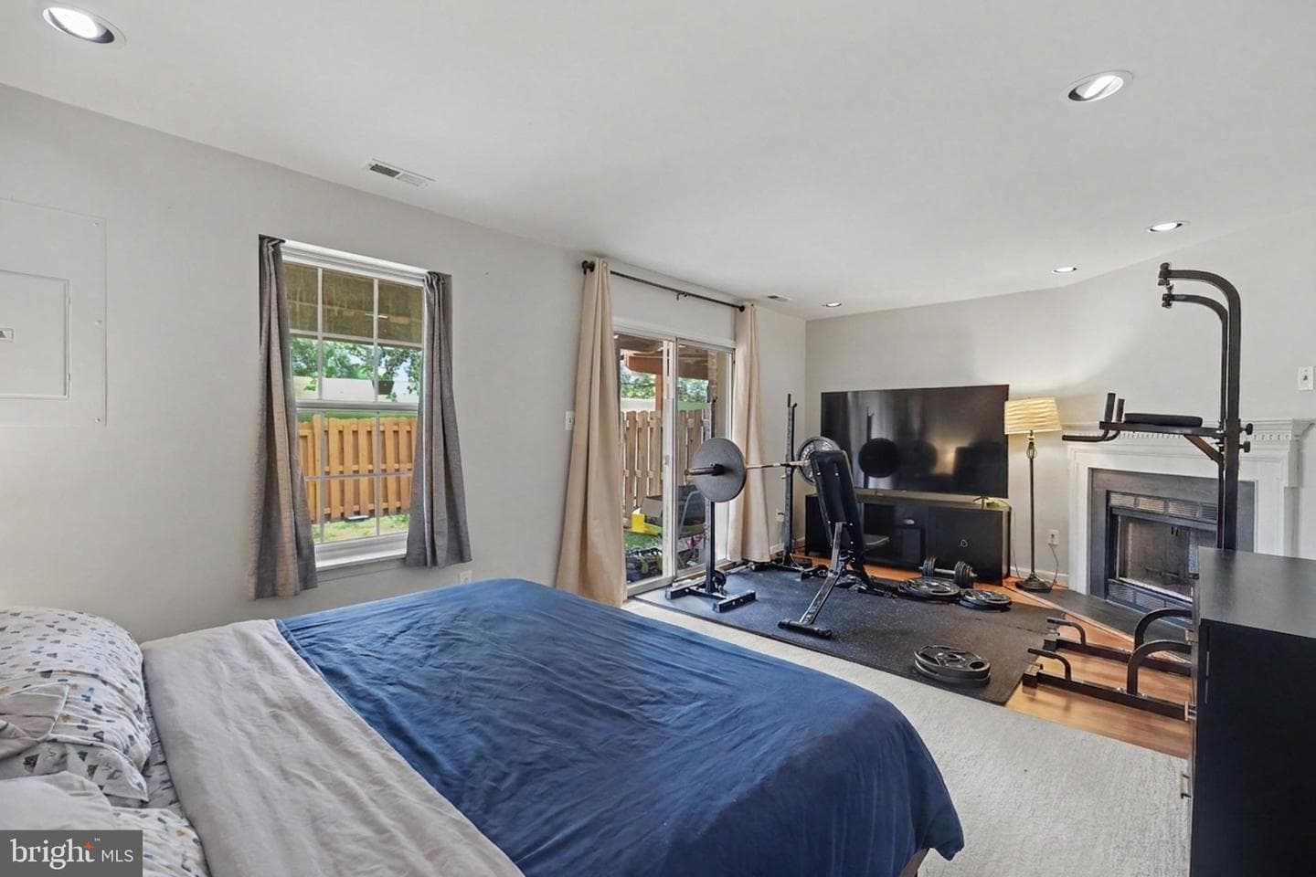 21060 Gladstone Drive photo 31