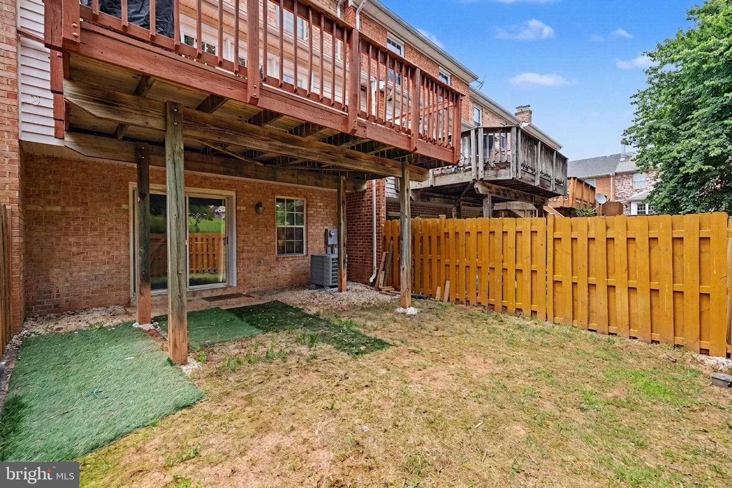 21060 Gladstone Drive photo 33